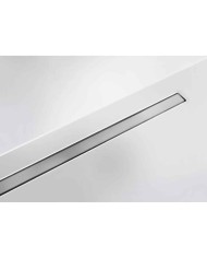 Caniveau de douche rectangulaire en inox Carrodrain Liquid, finition élégante et discrète.