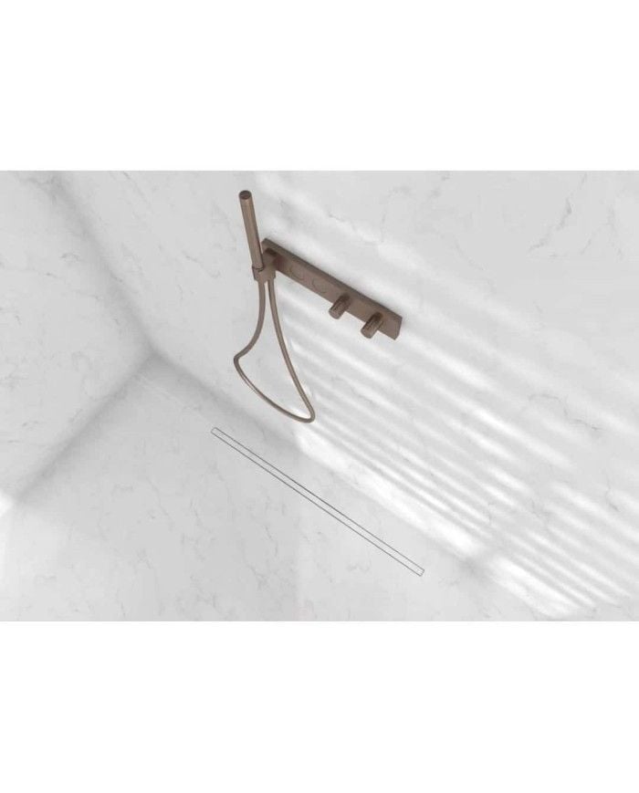 Caniveau drain invisible Carrodrain en acier inoxydable, montage mural, design minimaliste.