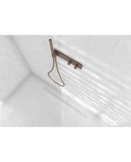 Caniveau drain invisible Carrodrain en acier inoxydable, montage mural, design minimaliste.