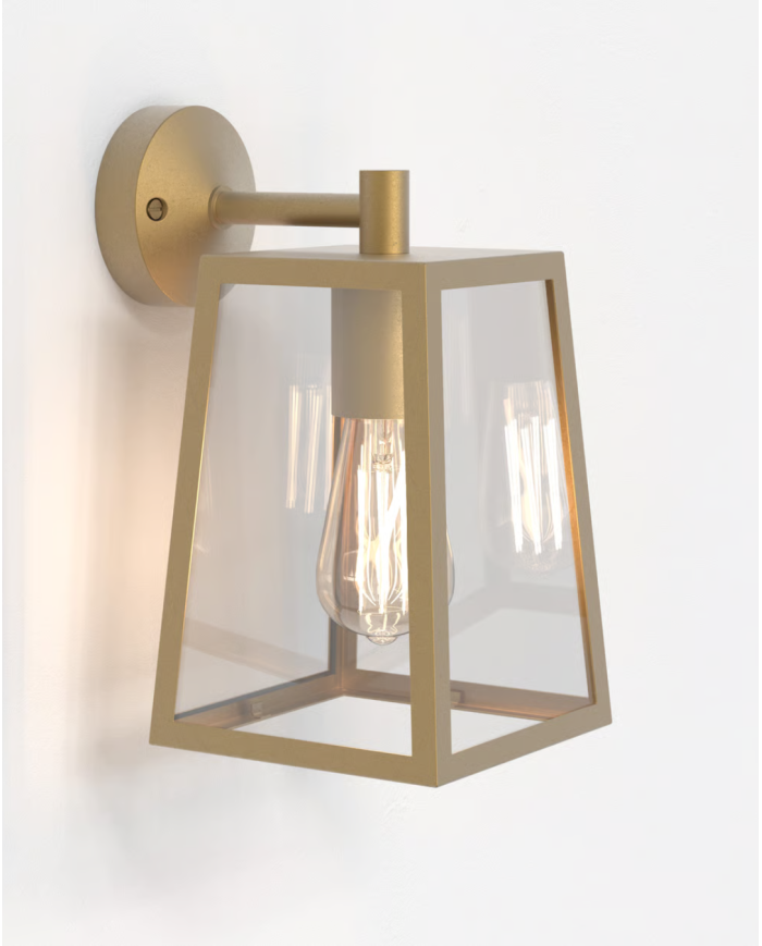 Calvi Wall 215 - Astro