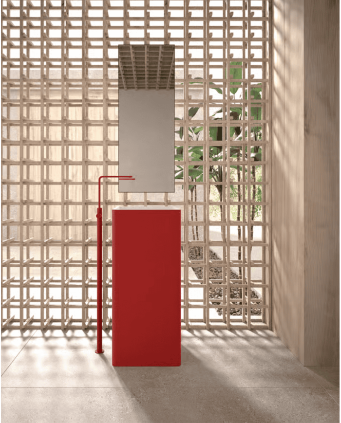 Totem en résine Are – Doccia Group