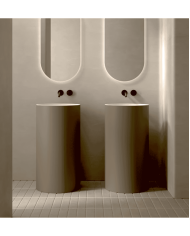 Totem en résine QUIPA – Doccia Group