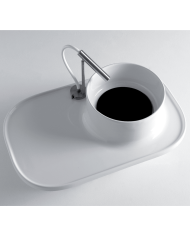 Lavabo rond en céramique blanche avec robinetterie intégrée, modèle Up 700 par Bleu Provence.