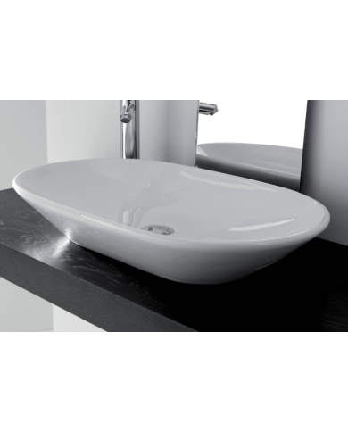 Lavabo ovale en céramique blanche Bleu Provence, design minimaliste, pose sur plan de travail
