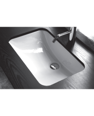 Lavabo sous plan Bleu Provence en céramique blanche, design angles arrondis, robinetterie chromée élégante.