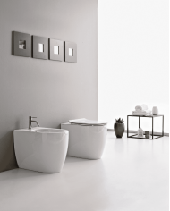 Bidet au sol Moon Clean Flush 50.5x36 – Scarabeo